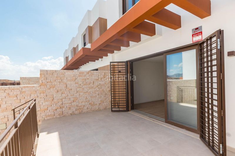Foto cc2e4dac-3ee4-4449-a5f9-fd88f428fb1b. Casa adosada en calle sierra de las moreras 12 a estrenar en montepinar 3 dormitorios, piscina privada y garaje en Murcia
