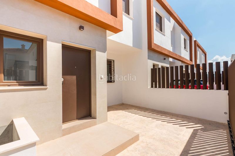 Foto ee01c597-1f13-45be-9bfb-42af8b3c9895. Casa adosada en calle sierra de las moreras 12 a estrenar en montepinar 3 dormitorios, piscina privada y garaje en Murcia