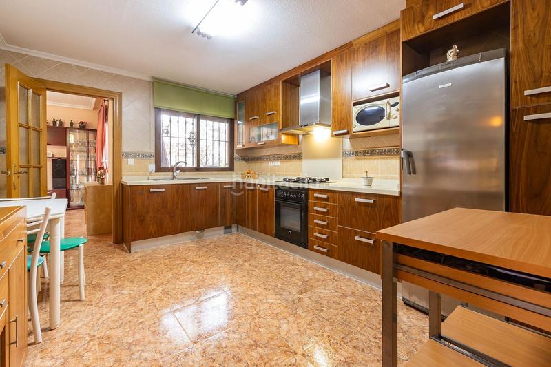 Foto 0f76997b-0f14-4ad0-8c6e-d95fe6322023. Chalet  con amplio jardín en zona privilegiada en Murcia