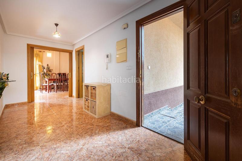 Foto 7f72b87f-aaf2-4bb7-9db9-61614ee0509c. Chalet  con amplio jardín en zona privilegiada en Murcia