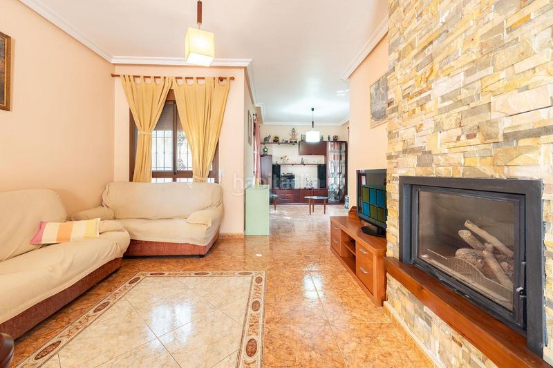 Foto d22a3896-1cbf-4606-b302-751b9408a5dc. Chalet  con amplio jardín en zona privilegiada en Murcia