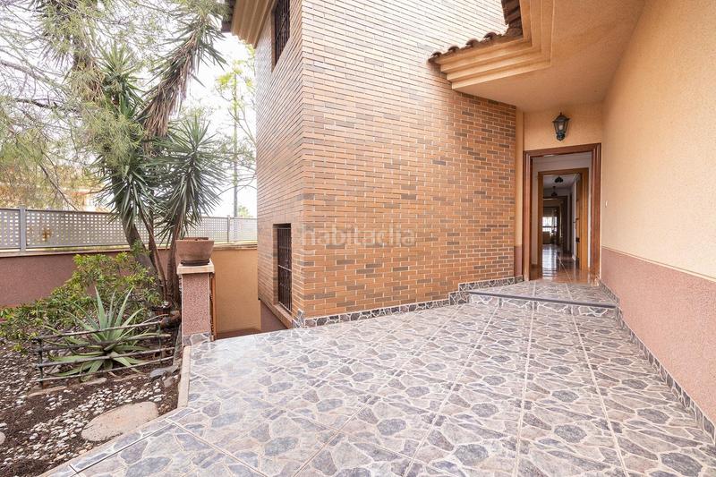 Foto d6348010-f79a-47a5-8798-6627403dd0ec. Chalet  con amplio jardín en zona privilegiada en Murcia