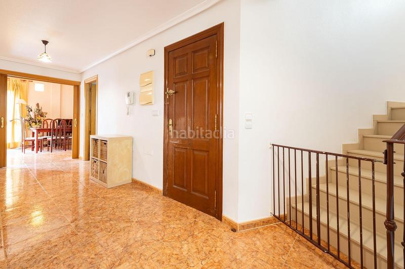Foto e8587426-ccfd-44c9-82a9-3f281301abce. Chalet  con amplio jardín en zona privilegiada en Murcia