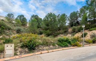 Terreny residencial a Altorreal - El Chorrico. Parcela de 1495m2 en calle cometa, la alcayna