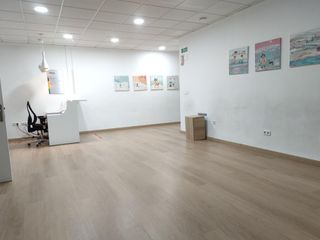 Local Comercial en Calle NTRA.SRA. DE LA CARIDAD