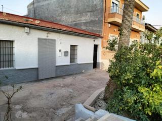 Casa  Avenida de españa. Bonita casa en el centro de barinas con patio