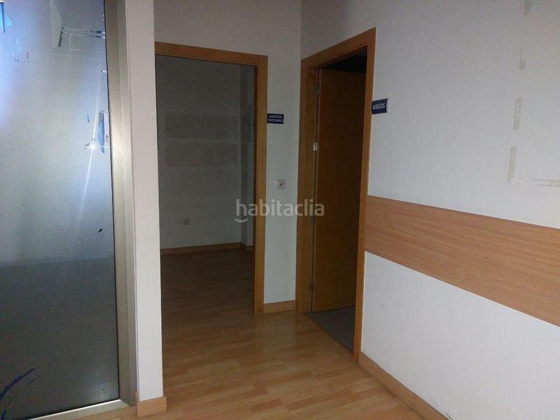 Foto 4180d888-4d00-4037-b8cf-6b1233776f6e. Rent business premise in rio sena 17 in Ronda Sur Murcia