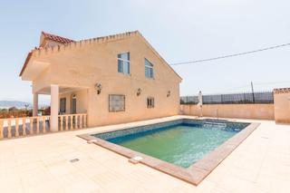 Mas  Polígono 11 parcela 44 cantacuervos. fortuna (mur. Precioso chalet en fortuna con piscina y espectaculares vistas
