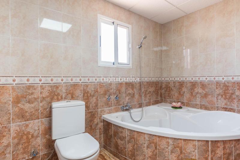 Foto c2b55f05-499b-465c-ba07-f3c76cbd4519. Masia amb calefacció aparcament piscina a Fortuna