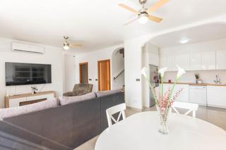 Duplex à Calle gabriel celaya 8. Espectacular dúplex esquina espinardo