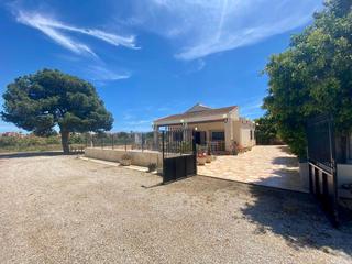 Xalet a Calle tres sn. Chalet en las lomas del rame  bahia bella