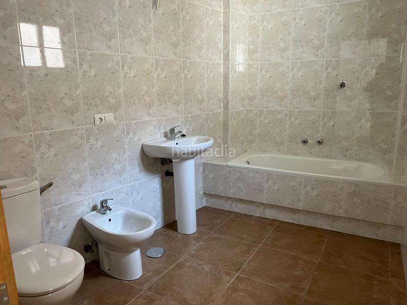 Foto 230a72bd-d25a-43e1-acd8-51447d573359. Duplex with parking in Abanilla