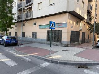 Local commercial à Calle de las flores 8. Oportunidad única de inversión en pleno corazón de alcantarilla!