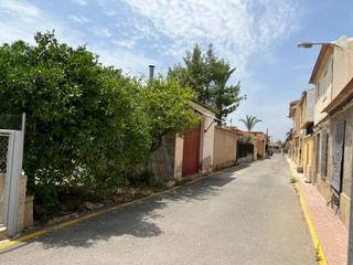 Mas  Calle los madriles. Vivienda para reformar con terreno en mahoya a 3km de abanilla