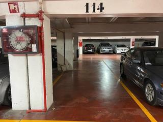 Miete Autoparkplatz in San Lorenzo. Plaza de garaje en el parking alfonso x