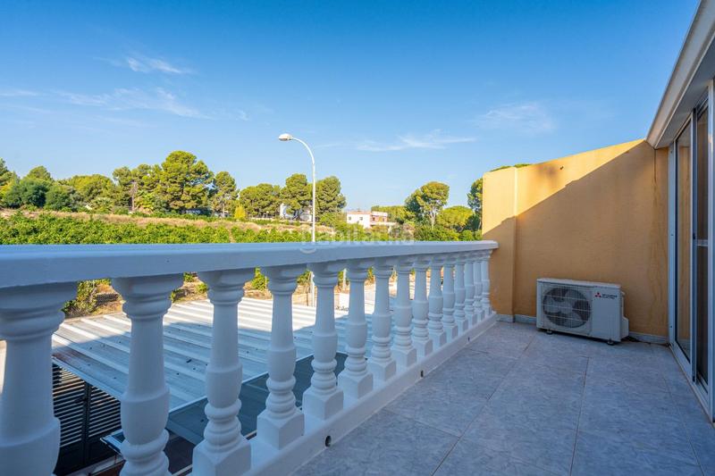 Foto 38839897-cdc1-47b0-a0a8-c670e5e8e205. Dúplex amb calefacció aparcament piscina a Olimar-Carambolo-Atalaya de Levante Chiva