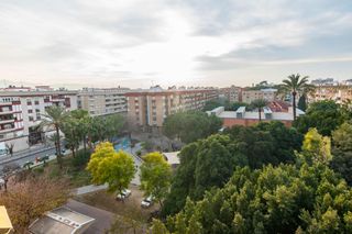 Etagenwohnung in El Carmen. Piso en venta en el barrio del carmen, plaza pintor pedro flores