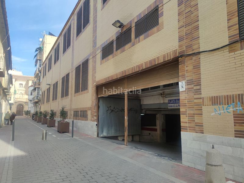 Foto c98b6be3-ed87-4e9b-b84b-e2489cac4a4b. Aparcament cotxe a Centro Molina de Segura
