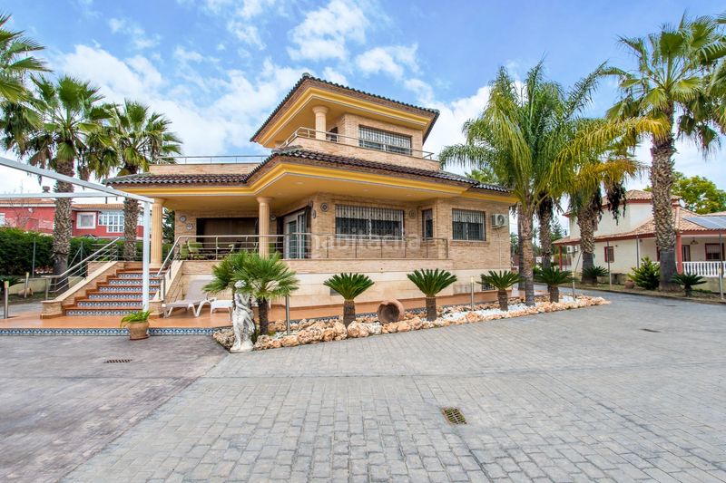 Foto 95104706-a0ab-4c3c-945e-1ed85b67cdae. Xalet amb aparcament a Santo Angel Murcia