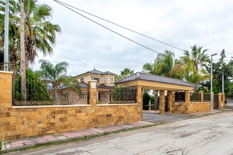 Foto a65fe651-4b68-4aec-a75d-81ff3f2a0d73. Xalet amb aparcament a Santo Angel Murcia