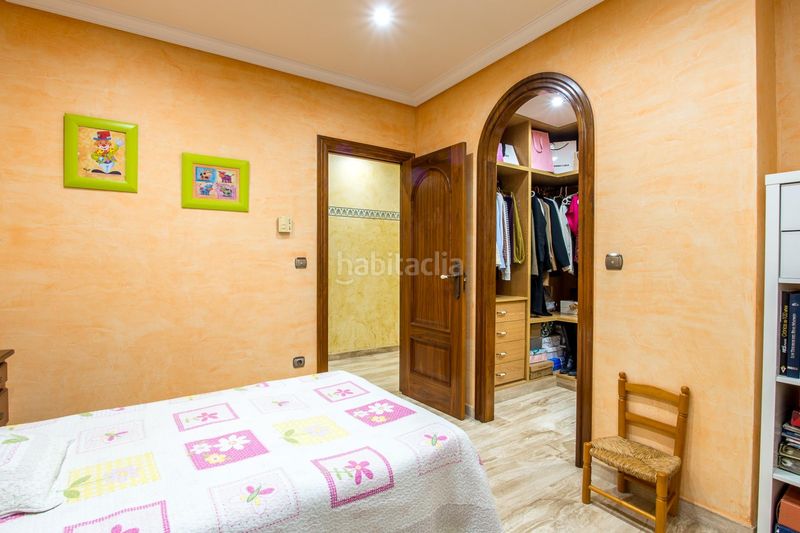 Foto b2460770-dfe3-4ca7-8f9b-f7f7800132e0. Xalet amb aparcament a Santo Angel Murcia