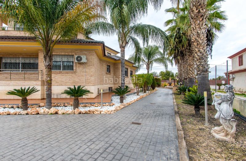 Foto d25ecb8d-437b-48d6-bd52-29e39a84b3e1. Xalet amb aparcament a Santo Angel Murcia