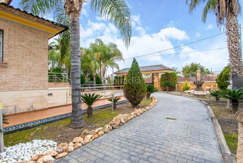 Foto dca52e94-4ba3-483d-b433-9d643258f4fe. Xalet amb aparcament a Santo Angel Murcia