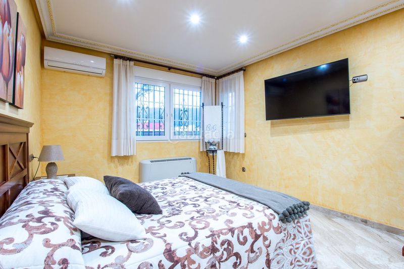 Foto f8acab3f-5392-4019-9205-b290e02e0800. Xalet amb aparcament a Santo Angel Murcia