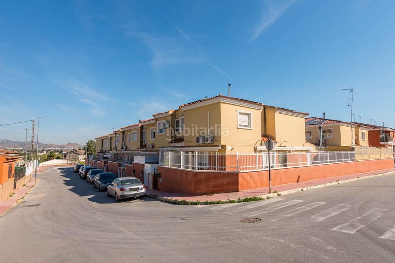 Foto 4bee9c0a-3787-498b-beb8-ce36c252d9c1. Dúplex amb aparcament a Lorquí