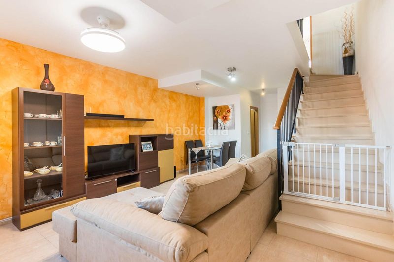 Foto 64b7ad53-40e0-4fb2-a665-3ae473661e2e. Dúplex amb aparcament a Lorquí