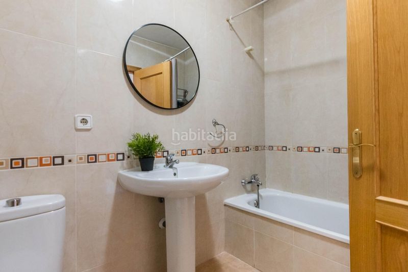 Foto c14518fc-9bd4-46b9-8630-2e5e617f36ad. Dúplex amb aparcament a Lorquí