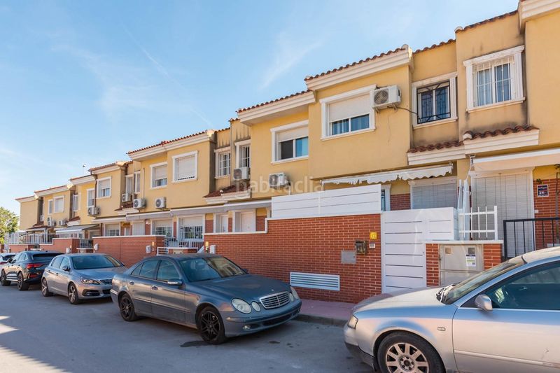 Foto ee684cb2-1b33-4cdf-a7fd-df54953258b5. Dúplex amb aparcament a Lorquí