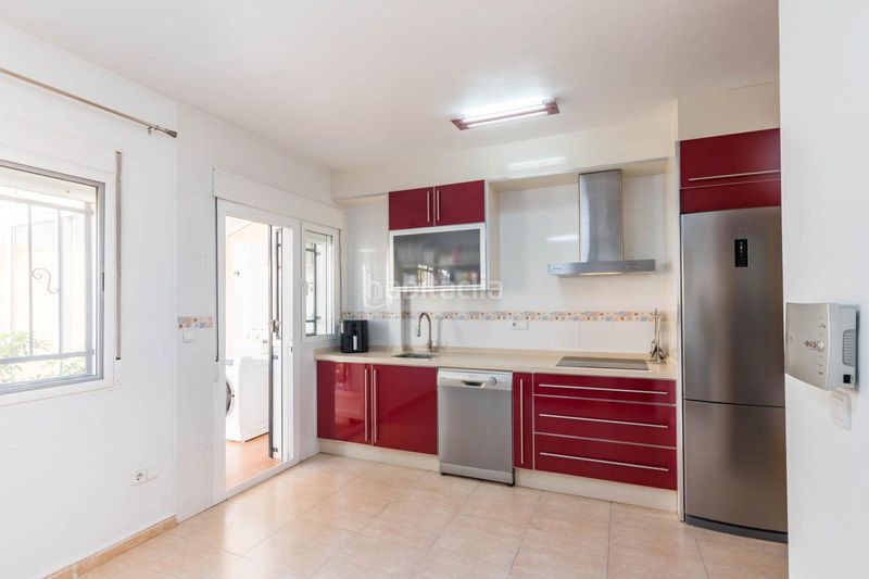 Foto f74bbcd8-e15e-43e0-ba89-801b7eead56e. Dúplex amb aparcament a Lorquí