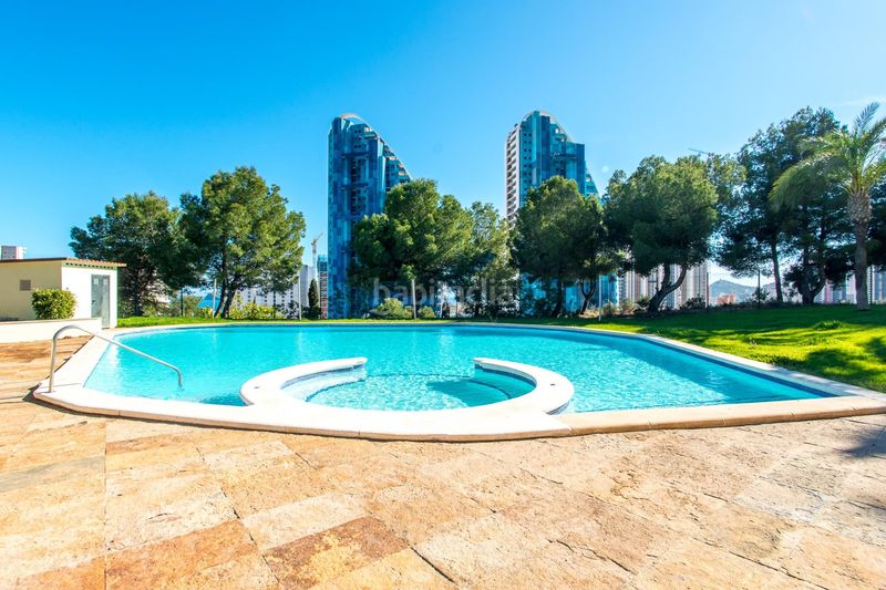 Foto 8a3c3202-0468-48b3-b023-bd6bd8809cf6. Pis amb aparcament piscina a Via Parque Benidorm