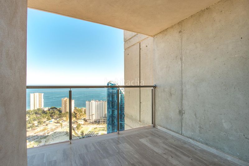 Foto 9f1864f1-db75-417e-976d-c20ad95d2b7a. Pis amb aparcament piscina a Via Parque Benidorm