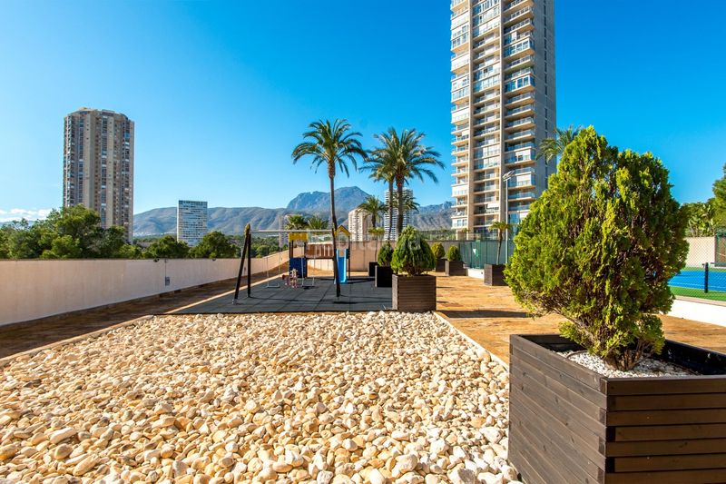 Foto aaf8f2c7-d9b7-48ae-a74f-6e7e889103c6. Flat with parking pool in Via Parque Benidorm