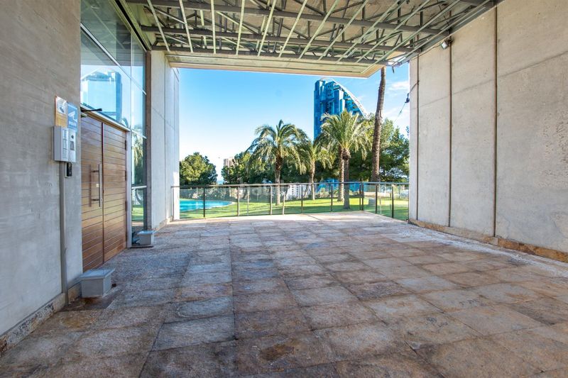 Foto c28ddf04-e22f-453f-842d-bf7cb6614b5d. Pis amb aparcament piscina a Via Parque Benidorm