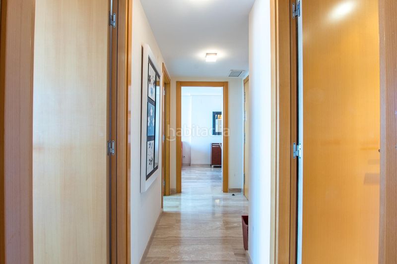 Foto eba5338c-8cf5-40c7-807f-3414514b90ed. Pis amb aparcament piscina a Via Parque Benidorm