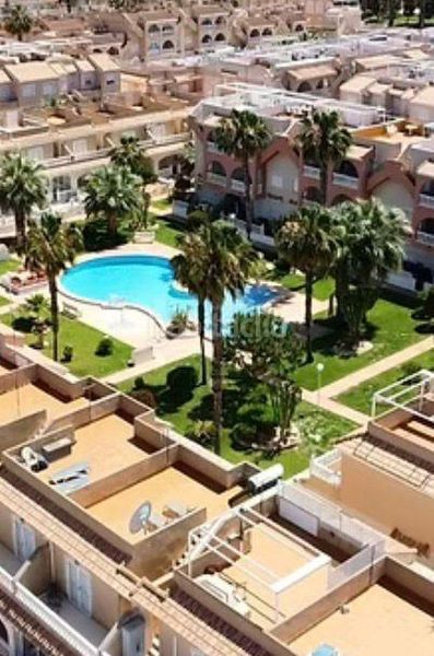 Foto a138f2ec-5e35-4c8d-8c36-648bc90b4b0a. Planta baixa amb piscina a Centro Alcázares (Los)