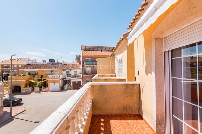 Foto 80b10b3b-fa74-4dc2-b23a-504706de19f6. Duplex avec parking piscine dans Ceutí