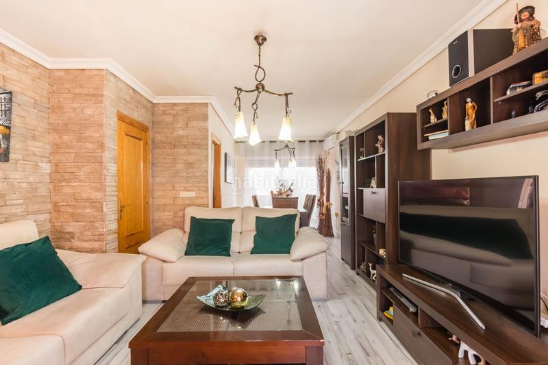 Foto b767e978-5e99-46f0-91ce-20ee6707ea49. Duplex avec parking piscine dans Ceutí