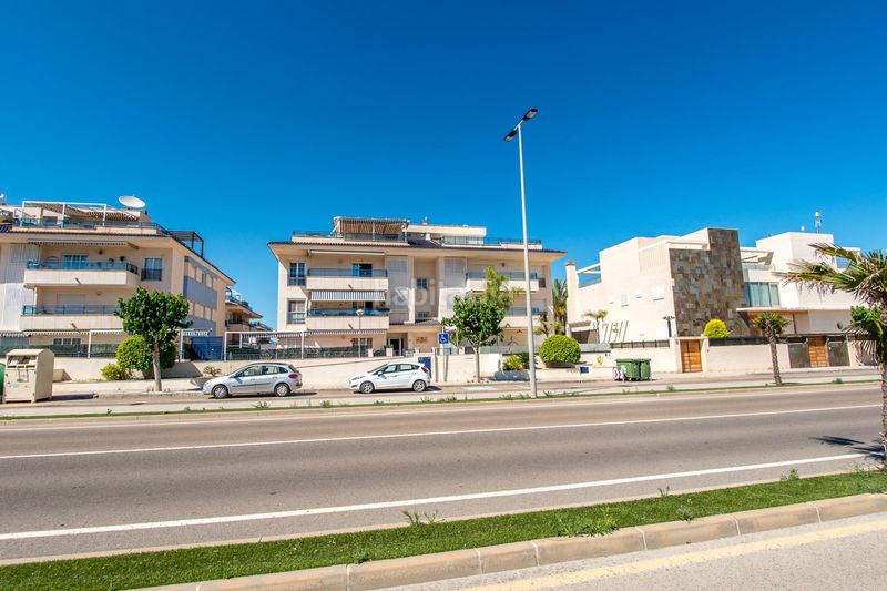 Foto e0a6e1f9-7b18-4b53-8b58-e80dc561e7a5. Àtic amb calefacció aparcament piscina a Mil Palmeras Pilar de la Horadada
