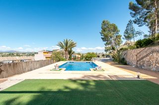 Chalet in Villanueva del Río Segura. Espectacular finca con dos viviendas  en mas de 3.000 m2  de ter