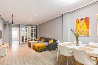 Duplex in San Benito - Patiño. Adosado con piscina comunitaria en patiño