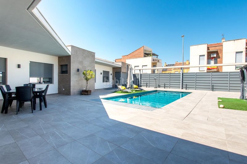 Foto a4df275e-c464-42dd-9e1e-68a5a7567765. Xalet amb calefacció aparcament piscina a Beniaján Murcia