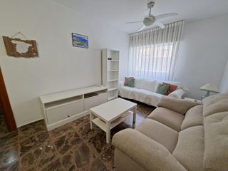 Rent Flat in San Antón. Piso en alquiler en san antón vive en una de las zonas más deman