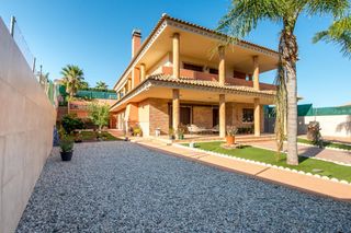 Xalet  Calle muflon. Chalet reformado en el coto