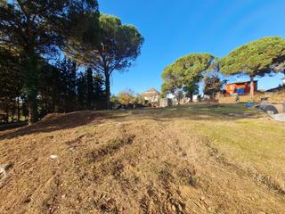 Terreny residencial a Carrer de can martí de les barraques 6. Parcela en venta en caldes de malavella.