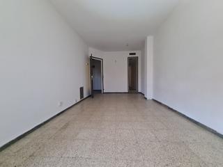 Appartement dans Venat. Piso en venta en salt, prximo a girona.