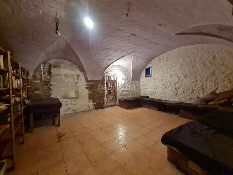 Foto 236da9d8-b845-4fec-bcf7-d4c724e875a5. Rent business premise in calle st domenec 7 in Centre Figueres